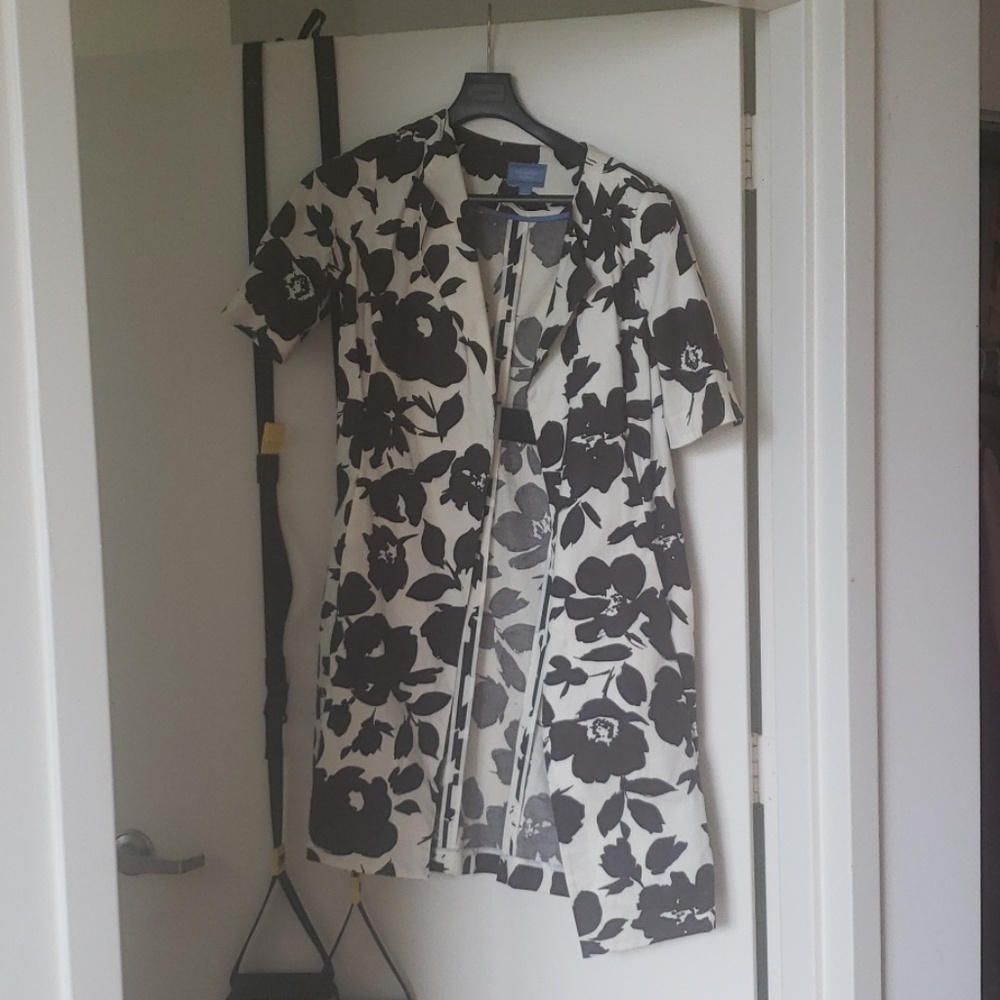 Vera wang floral trench